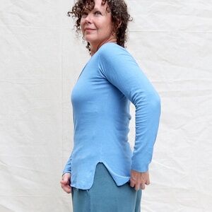 NEW. Gaia Conceptions Crescent Kameez Shirt / S